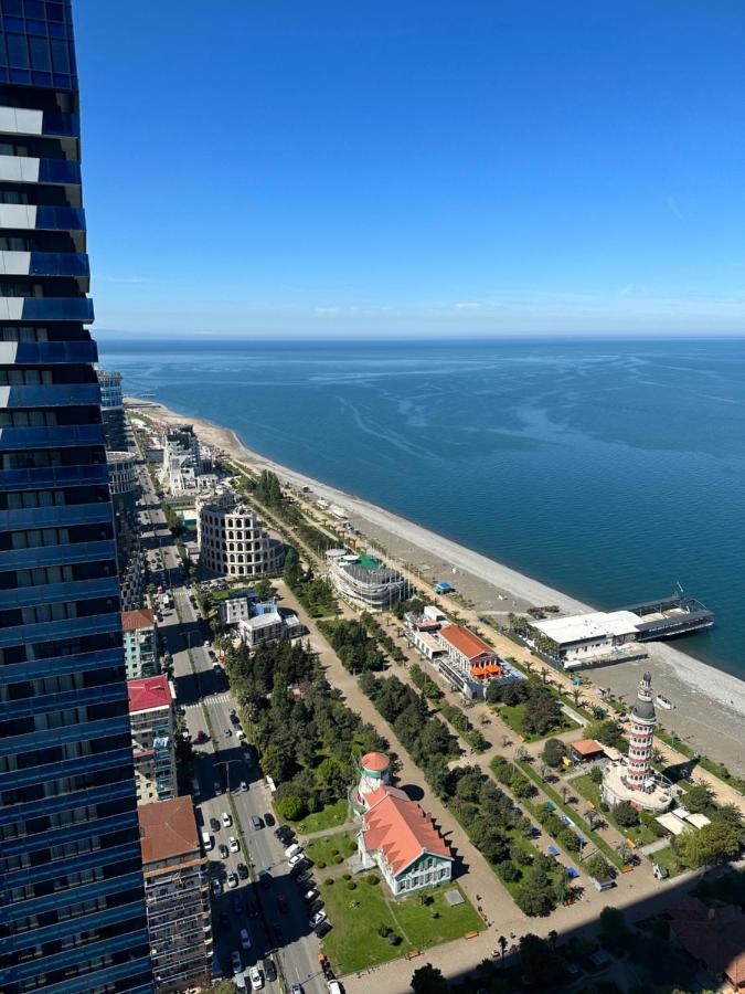 מלון באטומי Black Sea Luxury Towers מראה חיצוני תמונה
