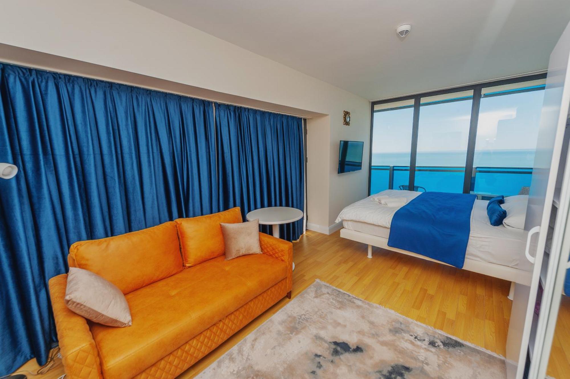 מלון באטומי Black Sea Luxury Towers מראה חיצוני תמונה