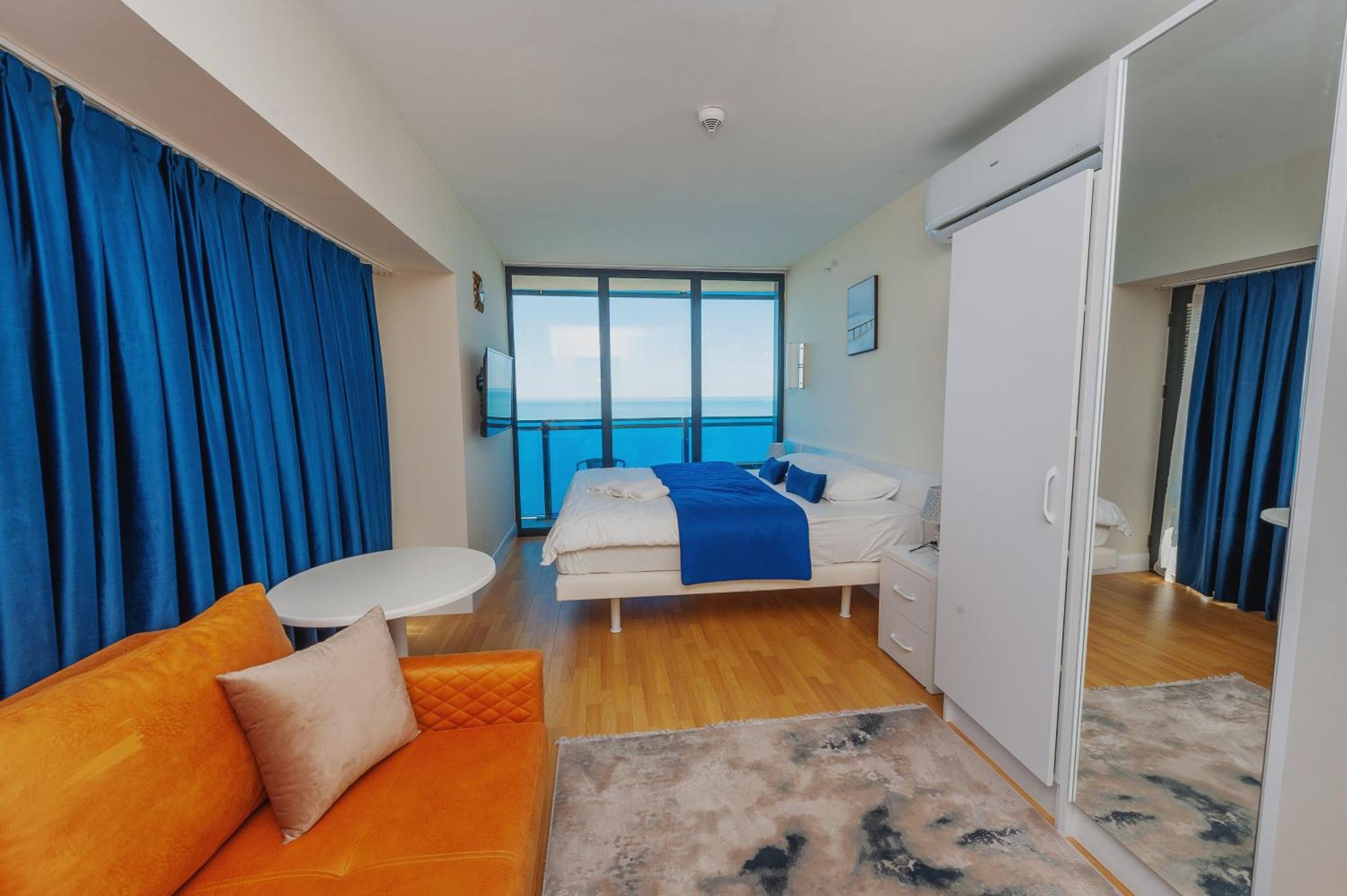 מלון באטומי Black Sea Luxury Towers מראה חיצוני תמונה