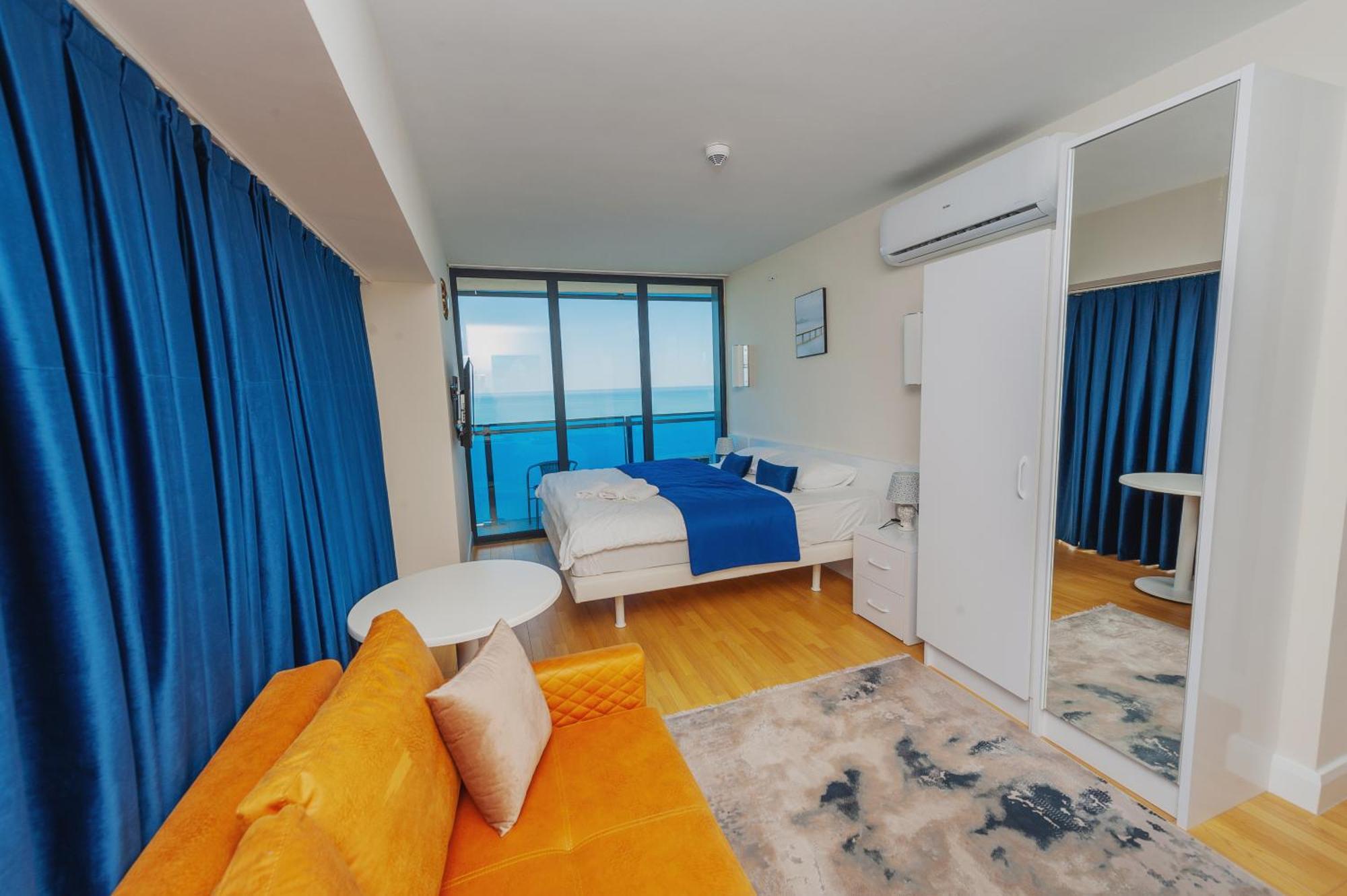 מלון באטומי Black Sea Luxury Towers מראה חיצוני תמונה