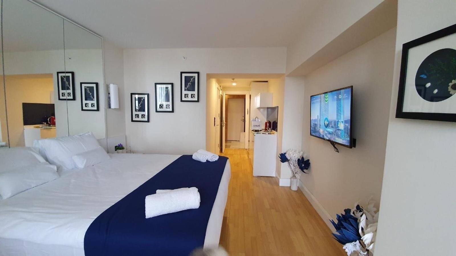 מלון באטומי Black Sea Luxury Towers מראה חיצוני תמונה